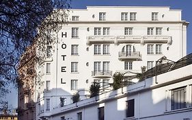 College Hotel